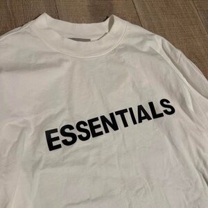 FEAR OF GOD ESSENTIALS Long Sleeve Tee
